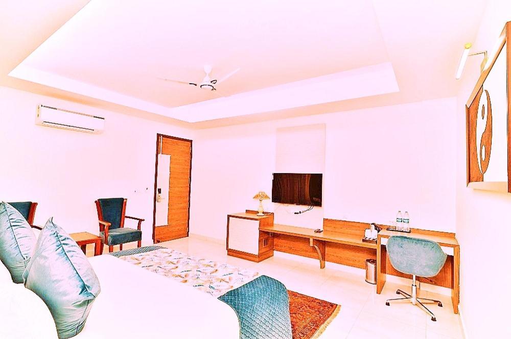 Hotel Sp Residency Near International Igi Airport Delhi Új-Delhi Kültér fotó